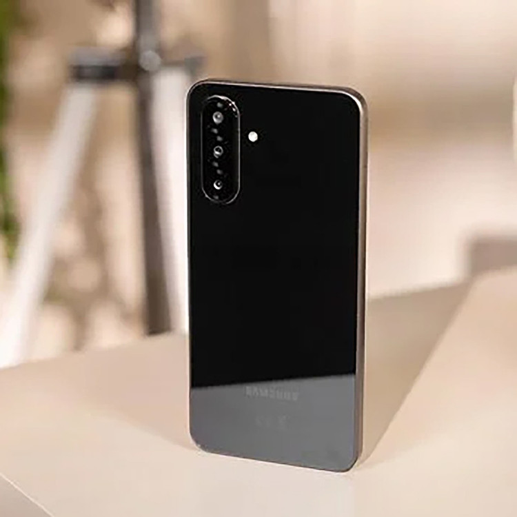 گوشی موبایل سامسونگ مدل Galaxy A26 دو سیم کارت ظرفیت 256 گیگابایت و رم 8 گیگابایت - ویتنام -