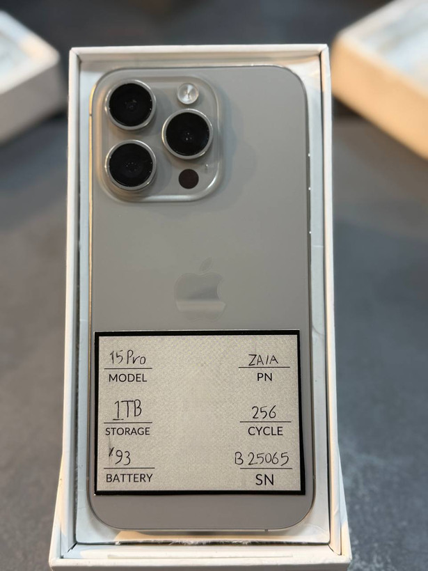 گوشی موبایل اپل - استوک - مدل iphone 15 Pro حافظه 1 ترابایت